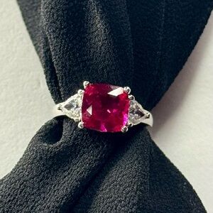 Sterling Silver 925 Pink CZ Cushion Cut Ring w/ Trillion Side Stones Size 4.5